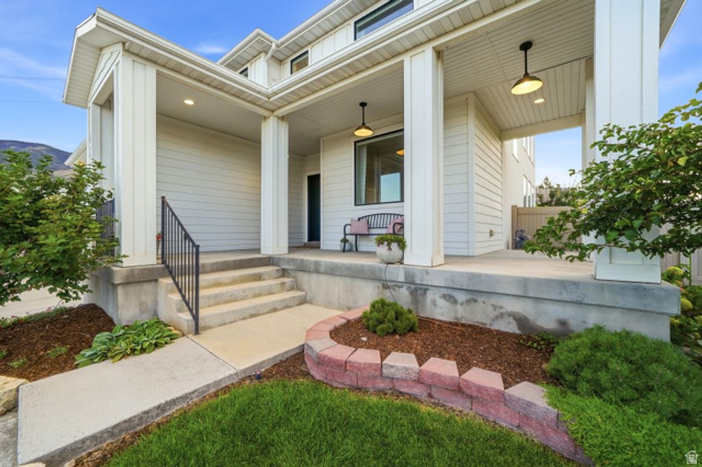 688 W BETH CIR, Saratoga Springs, UT 84045 — photo 3