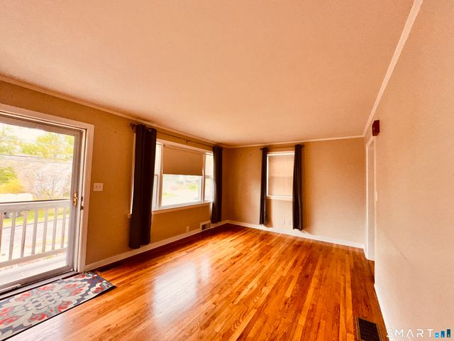 33 Jepson Lane, Meriden, CT 06451