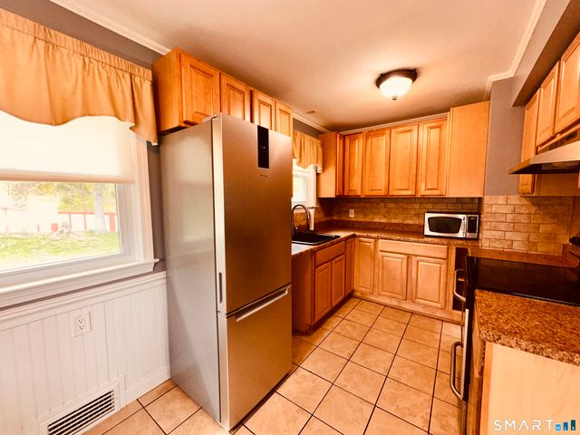 33 Jepson Lane, Meriden, CT 06451