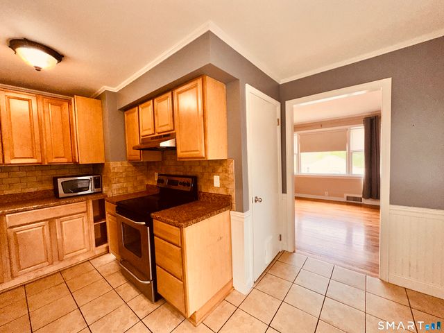 33 Jepson Lane, Meriden, CT 06451