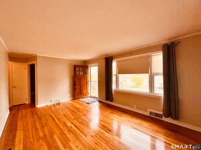 33 Jepson Lane, Meriden, CT 06451