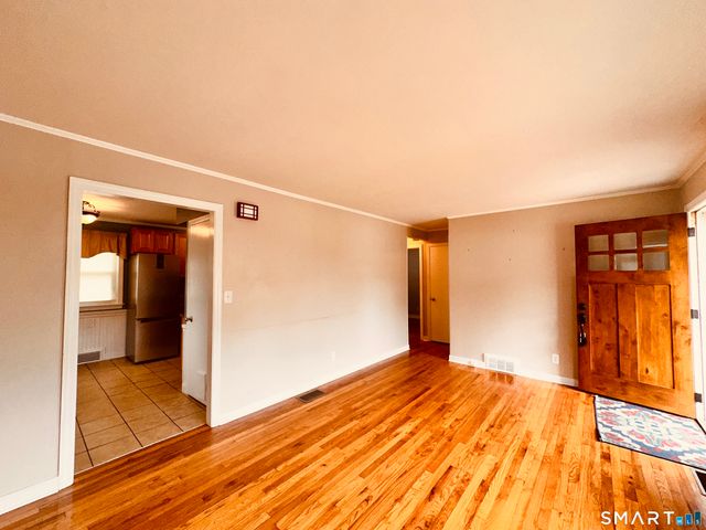 33 Jepson Lane, Meriden, CT 06451