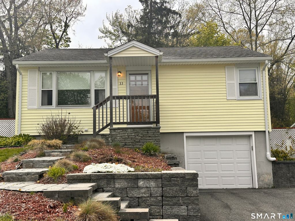33 Jepson Lane, Meriden, CT 06451