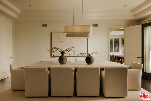 1202 San Vicente Boulevard, Santa Monica, CA 90402