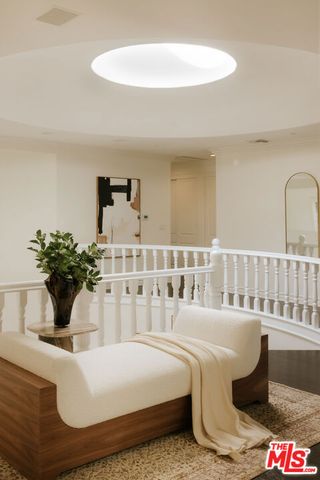 1202 San Vicente Boulevard, Santa Monica, CA 90402