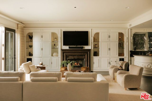 1202 San Vicente Boulevard, Santa Monica, CA 90402