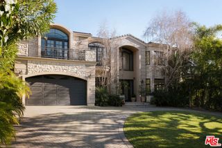 1202 San Vicente Boulevard, Santa Monica, CA 90402