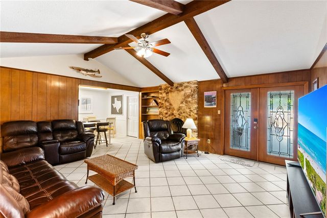 1030 Pyramid Dr, Corpus Christi, TX 78412
