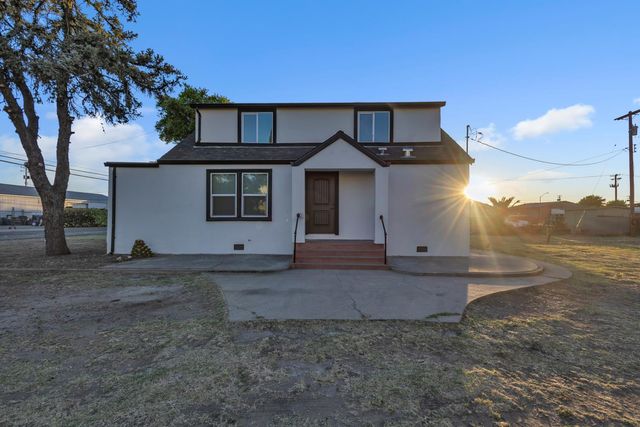 1209 E Pine St, Lodi, CA 95240