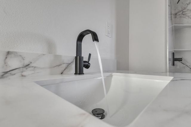 1209 E Pine St, Lodi, CA 95240