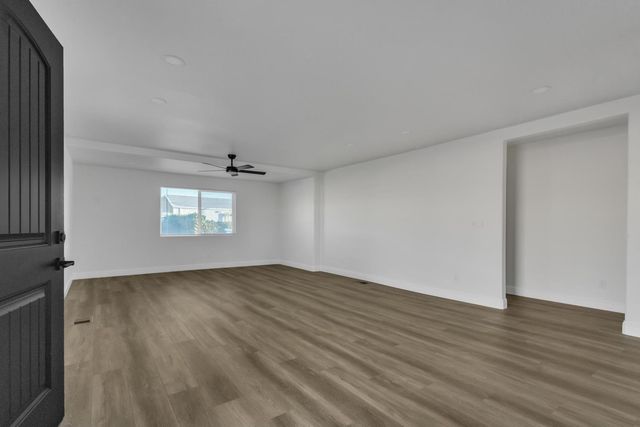 1209 E Pine St, Lodi, CA 95240