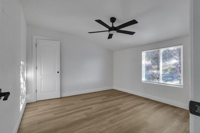 1209 E Pine St, Lodi, CA 95240