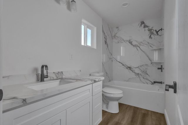 1209 E Pine St, Lodi, CA 95240