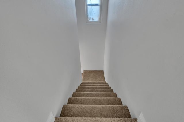 1209 E Pine St, Lodi, CA 95240