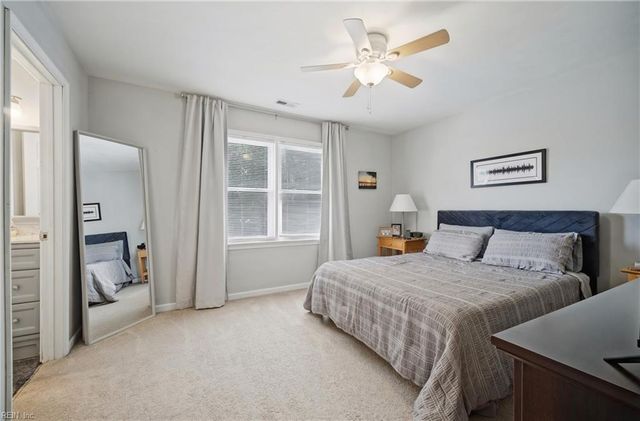 517 Three Oaks DR, Chesapeake, VA 23320