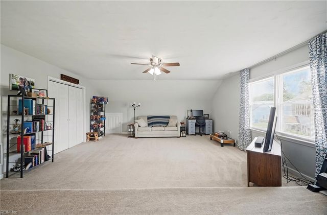 517 Three Oaks DR, Chesapeake, VA 23320