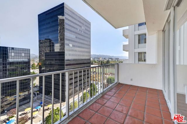 2160 Century Park East 1010, Los Angeles, CA 90067