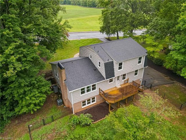 1030 Yorkshire Road, Winston-salem, NC 27106