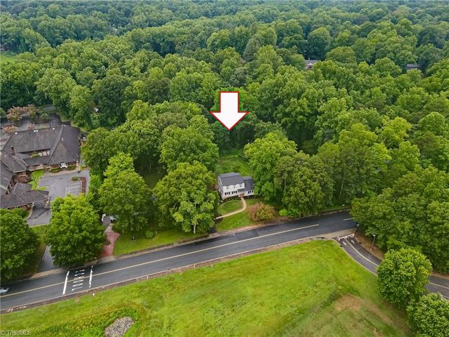 1030 Yorkshire Road, Winston-salem, NC 27106
