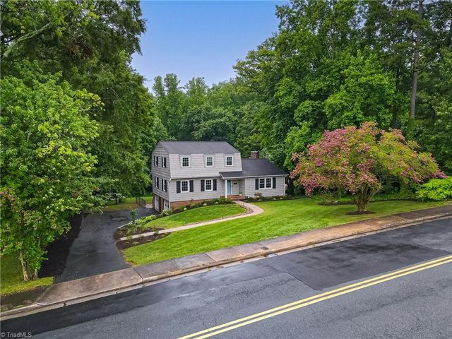 1030 Yorkshire Road, Winston-salem, NC 27106