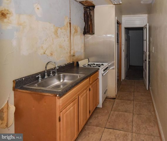 2823 4TH ST NE, Washington, DC 20002