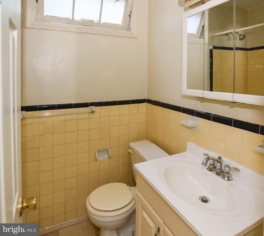 2823 4TH ST NE, Washington, DC 20002