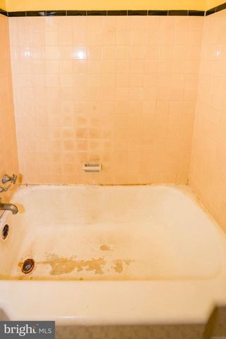 2823 4TH ST NE, Washington, DC 20002
