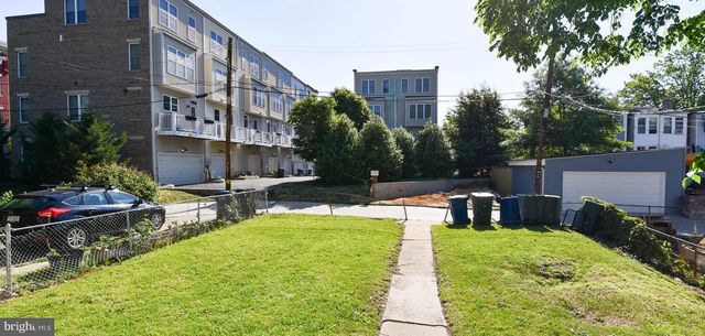 2823 4TH ST NE, Washington, DC 20002