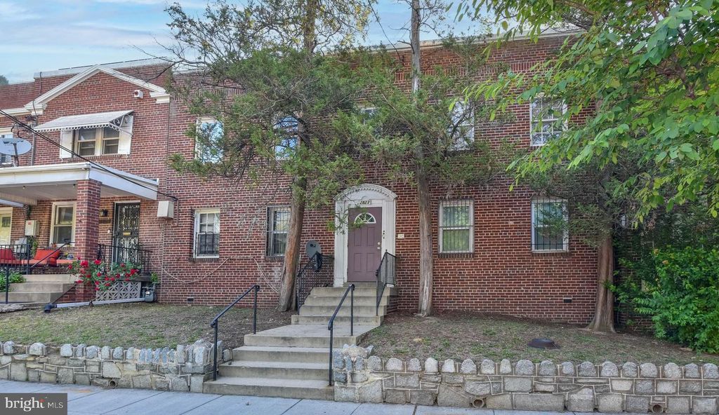 2823 4TH ST NE, Washington, DC 20002