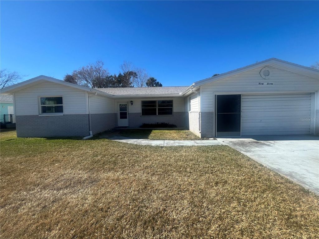 2070 ORIOLE LANE, South Daytona, FL 32119