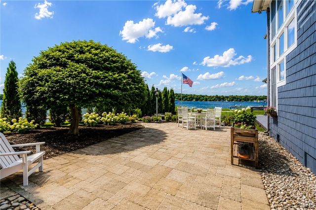 1120 Marlyn Park Drive, Cazenovia, NY 13035