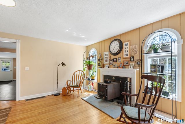 49 Scuppo Road, Woodbury, CT 06798