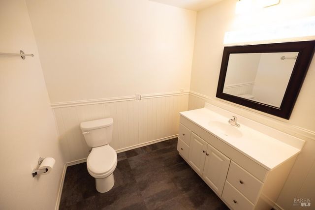 1685 W College Ave, Santa Rosa, CA 95401