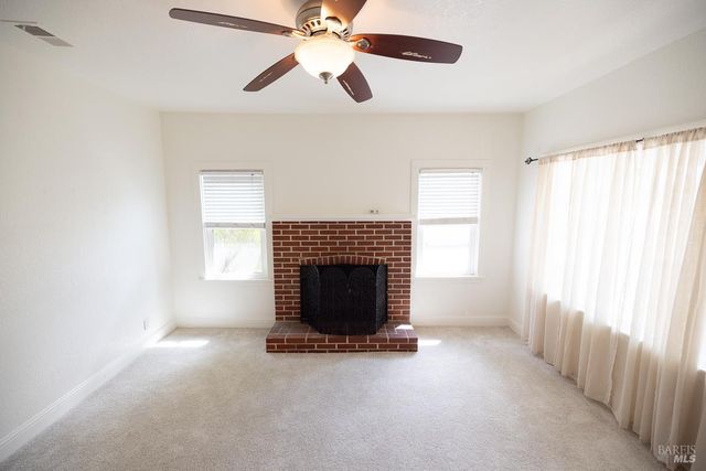 1685 W College Ave, Santa Rosa, CA 95401