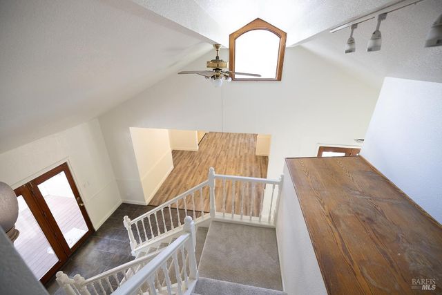 1685 W College Ave, Santa Rosa, CA 95401