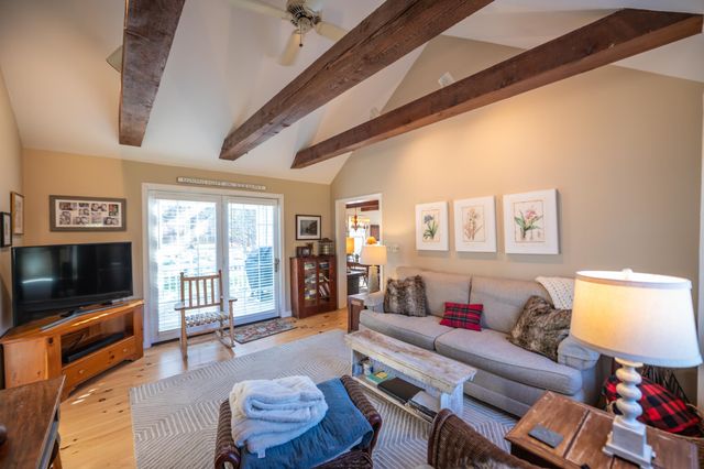 457 Ray Hill Road, Wilmington, VT 05363