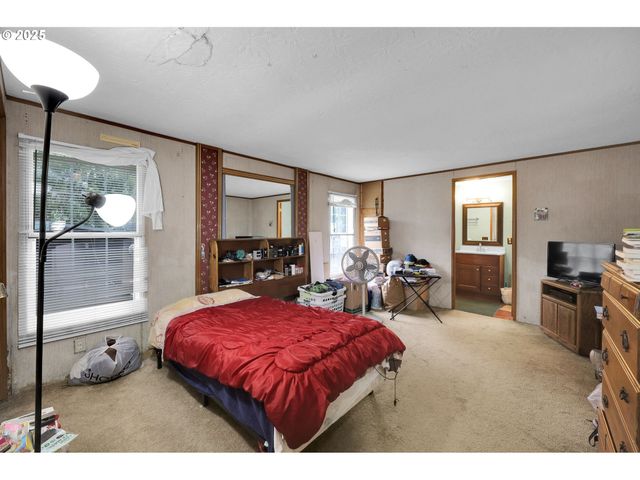 91052 S WILLAMETTE St 12, Coburg, OR 97408