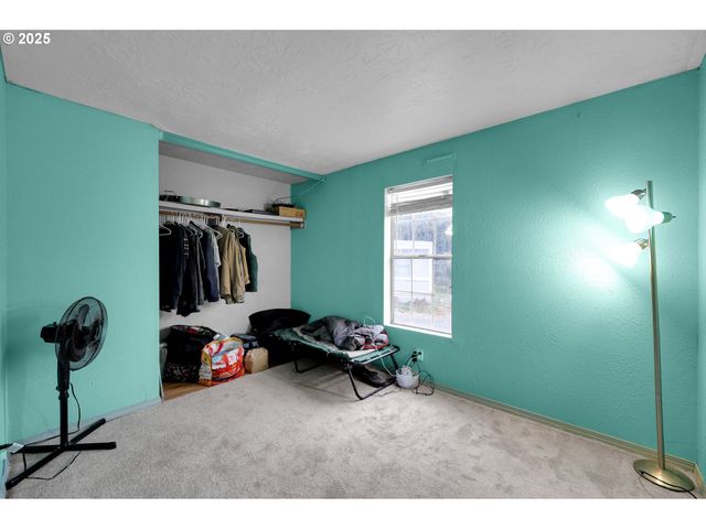 91052 S WILLAMETTE St 12, Coburg, OR 97408