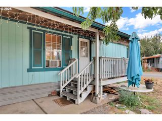 91052 S WILLAMETTE St 12, Coburg, OR 97408