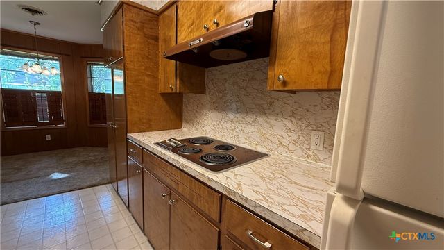 203 Longfellow Lane, Victoria, TX 77904