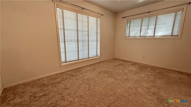 203 Longfellow Lane, Victoria, TX 77904