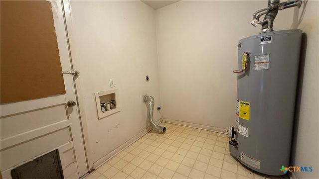 203 Longfellow Lane, Victoria, TX 77904