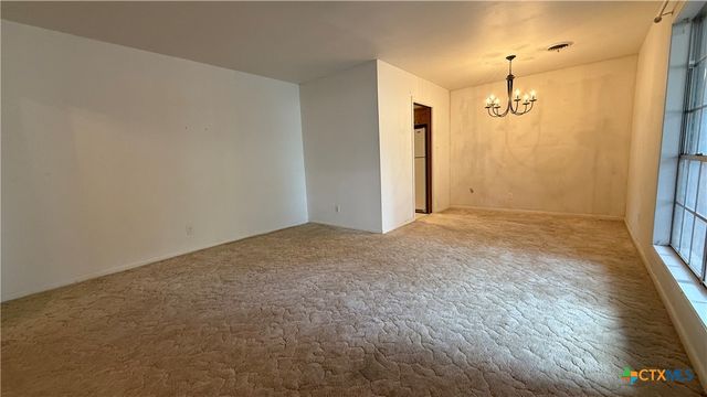 203 Longfellow Lane, Victoria, TX 77904