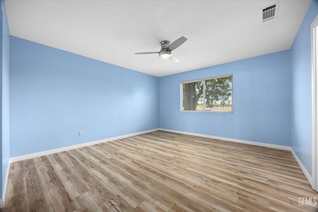 9503 Ravenwood Drive, Bakersfield, CA 93312