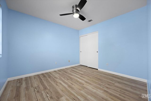 9503 Ravenwood Drive, Bakersfield, CA 93312