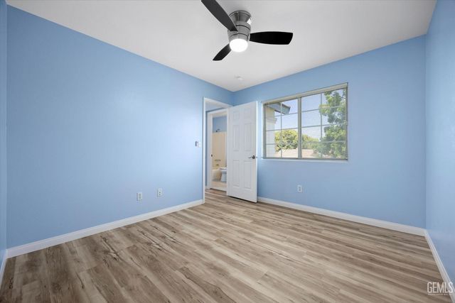 9503 Ravenwood Drive, Bakersfield, CA 93312