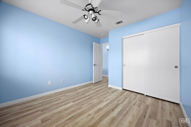 9503 Ravenwood Drive, Bakersfield, CA 93312