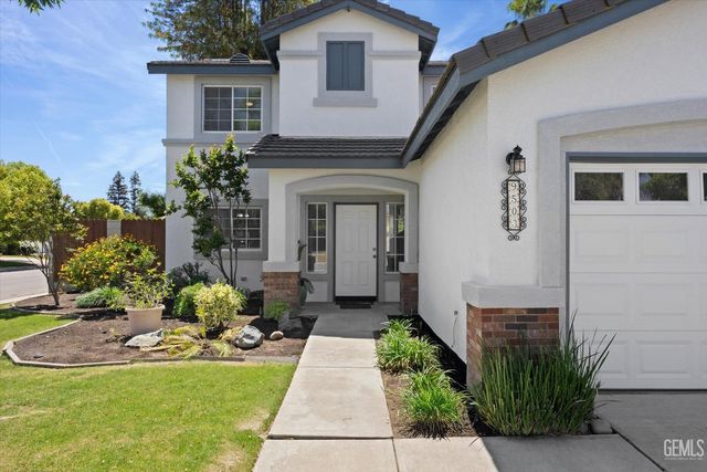 9503 Ravenwood Drive, Bakersfield, CA 93312