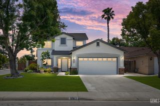9503 Ravenwood Drive, Bakersfield, CA 93312