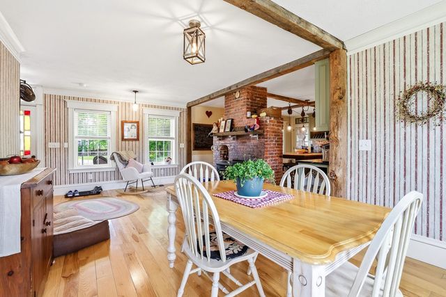 1 Old Manchester Road, Raymond, NH 03077